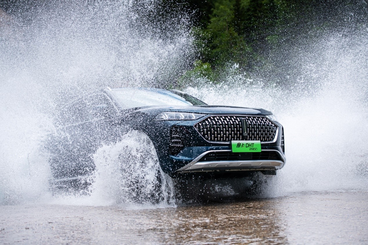 1220公里天堑通途 摩卡DHT-PHEV打开续航0焦虑进藏的正确方式