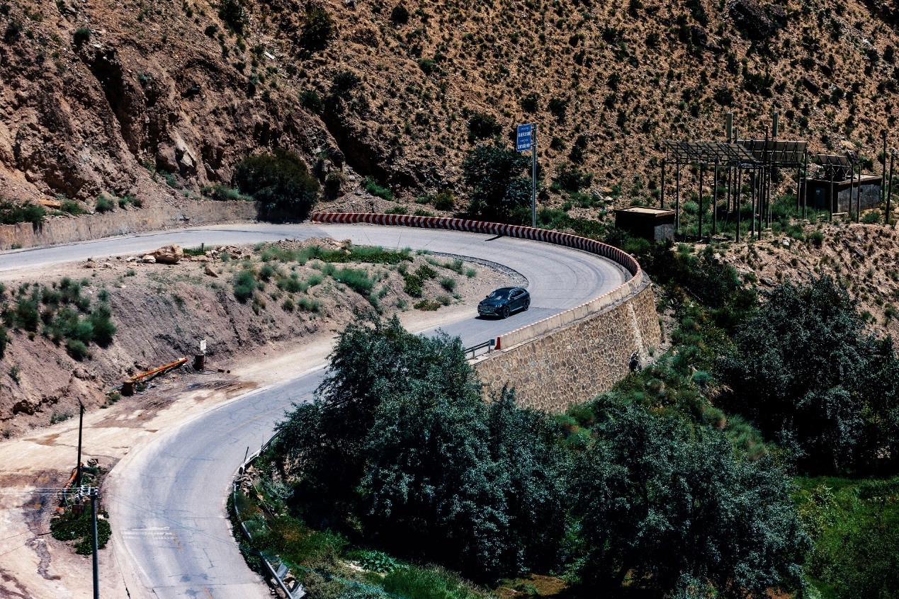 1220公里天堑通途 摩卡DHT-PHEV打开续航0焦虑进藏的正确方式