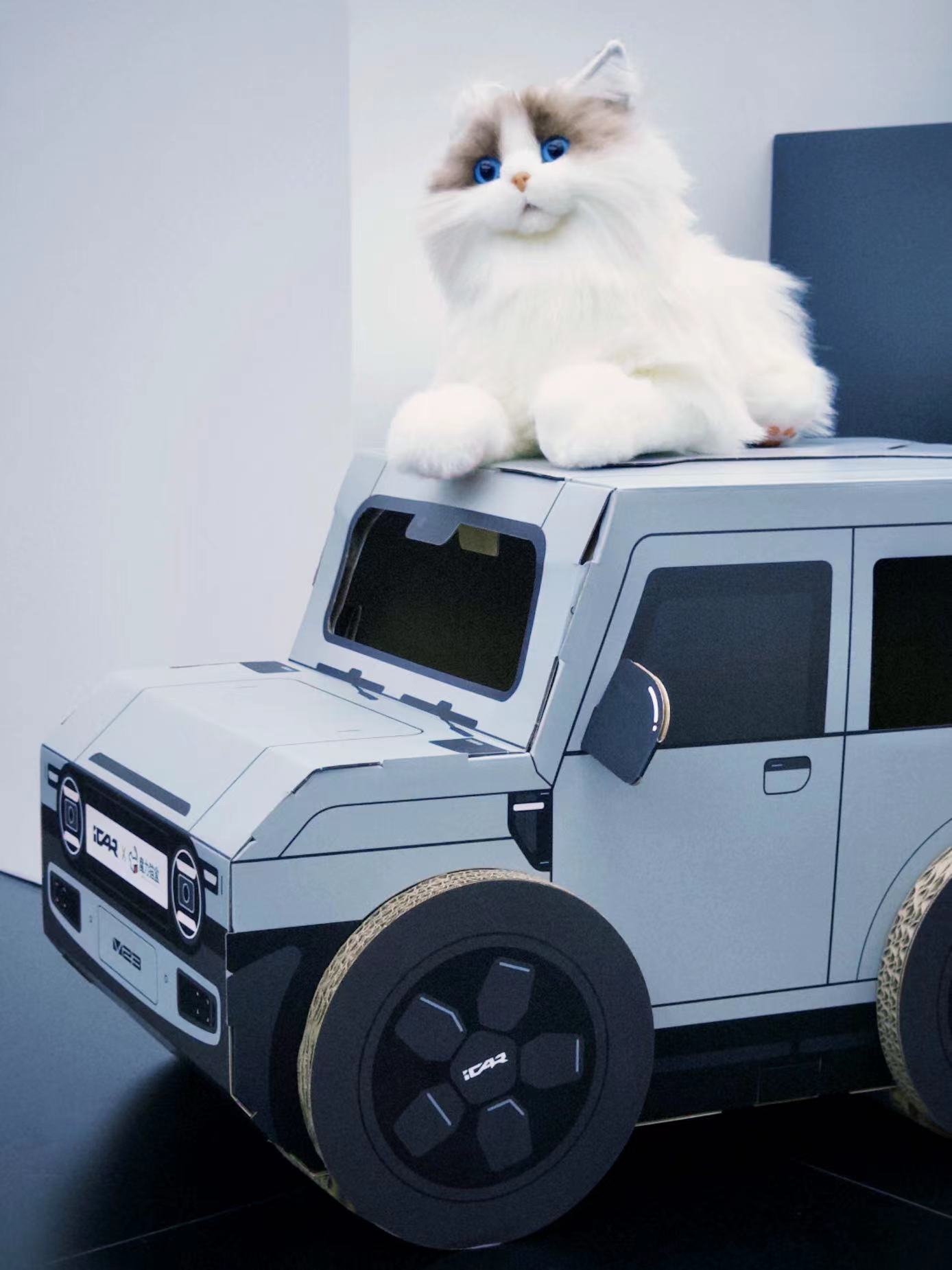 1725604740285394.jpg iCAR 03家族引爆成都国际车展,靓丽车模实力助阵,惊艳全场